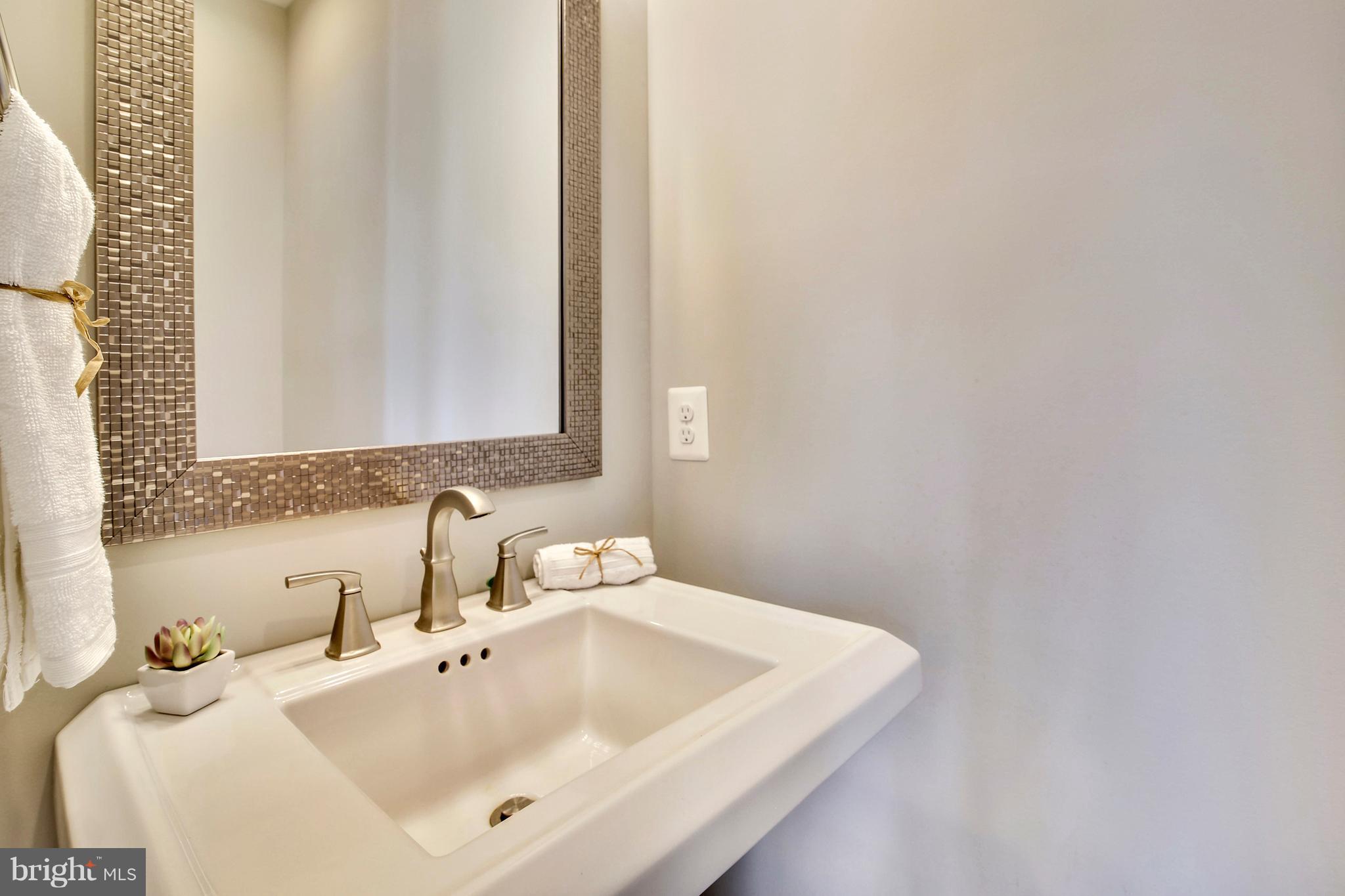 1247 Shore Drive Edgewater, MD 21037 - Photo 11 of 30 Bath