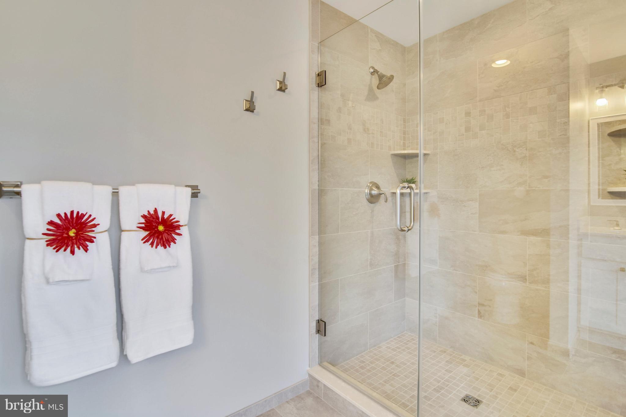 1247 Shore Drive Edgewater, MD 21037 - Photo 19 of 30 Bath (Master)