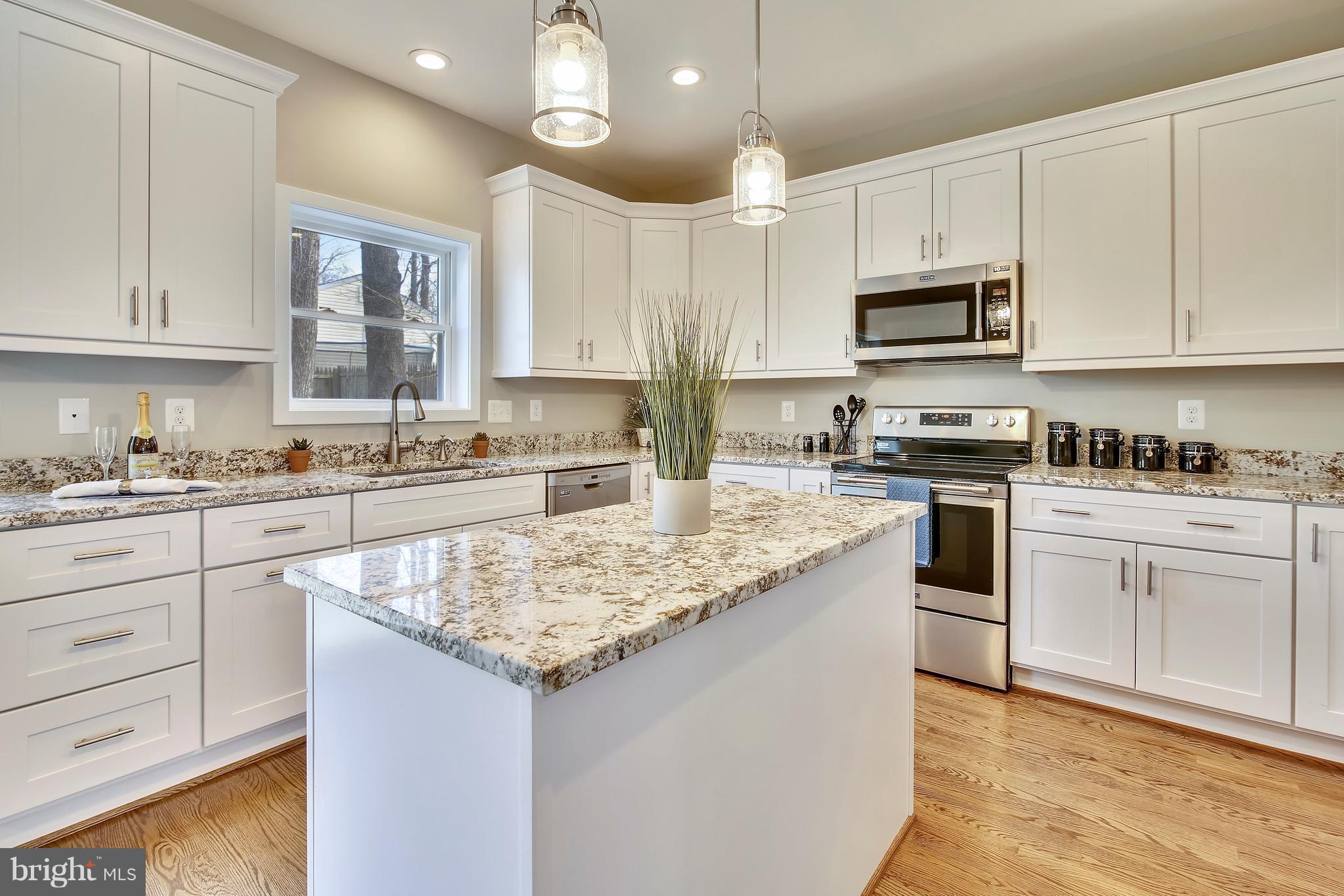 1247 Shore Drive Edgewater, MD 21037 - Photo 4 of 30 Kitchen