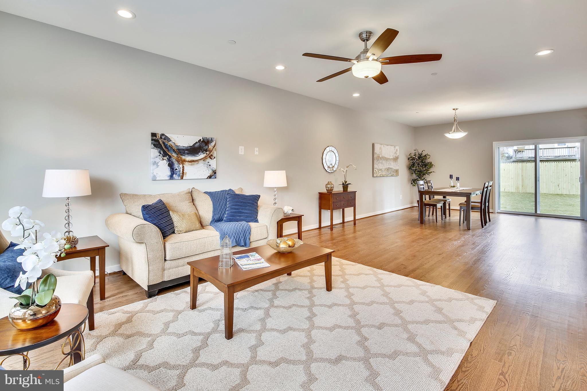 1247 Shore Drive Edgewater, MD 21037 - Photo 10 of 30 Living Room