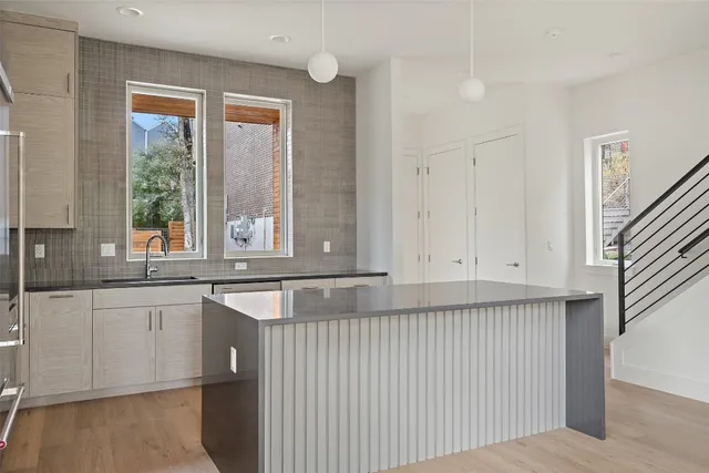 $995,000 | 900 South 2nd Street, Unit 18, Austin, TX 78704