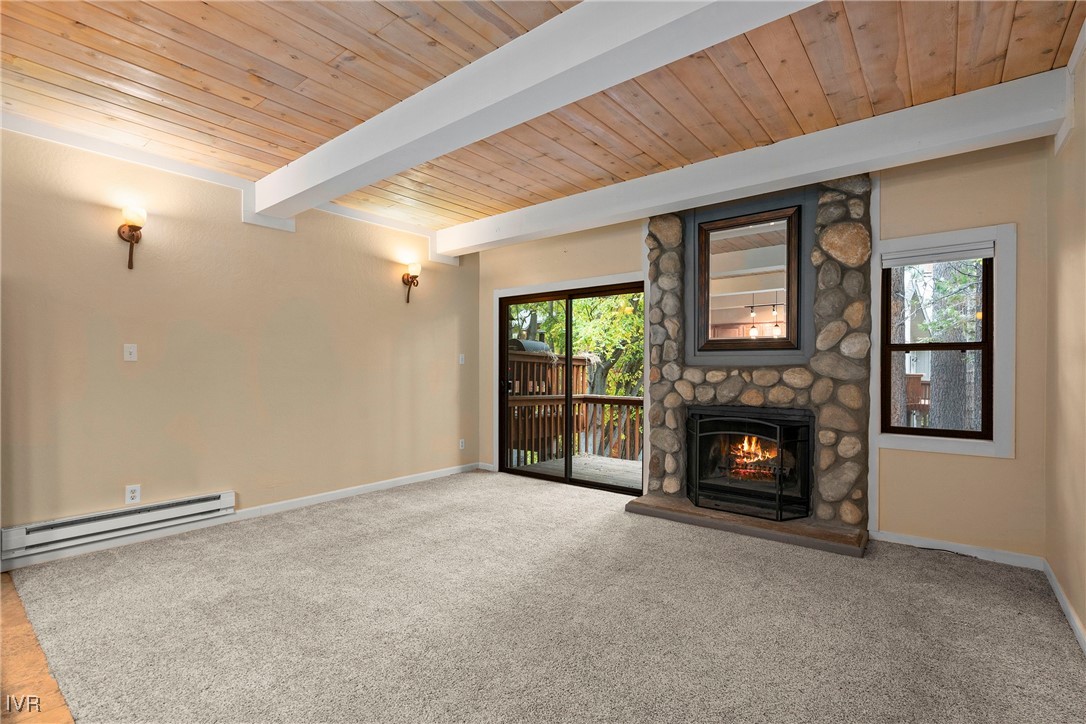 989 Tahoe Boulevard, Unit 89 Incline Village, NV 89451 - Photo 3 of 14 Living Room