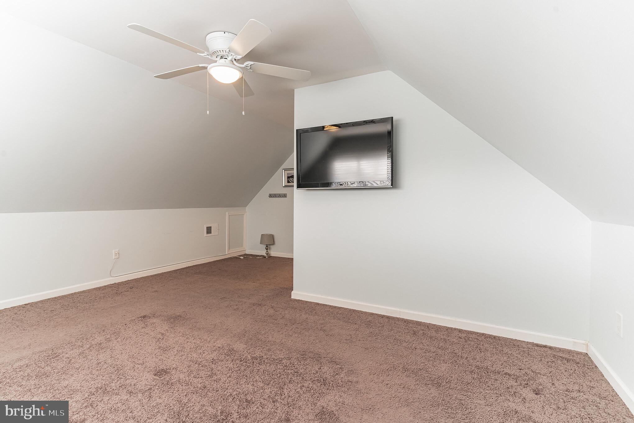 49 Quickset Road Levittown, PA 19057 - Photo 23 of 30 Gallery Image 23