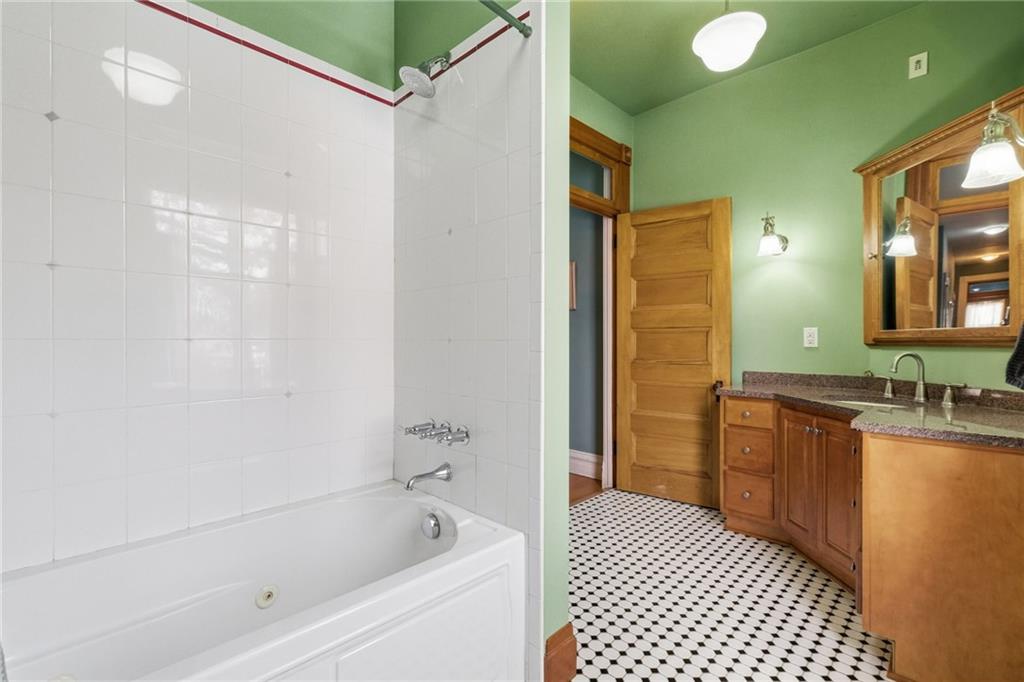 4916 Wallingford Street Pittsburgh, PA 15213 - Photo 30 of 48