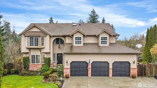 $1,000,000 | 1932 South 370th Court, Federal Way, WA 98003