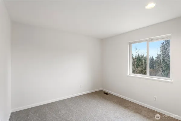 $1,000,000 | 1932 South 370th Court, Federal Way, WA 98003