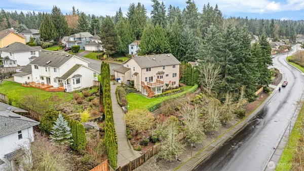 $1,000,000 | 1932 South 370th Court, Federal Way, WA 98003