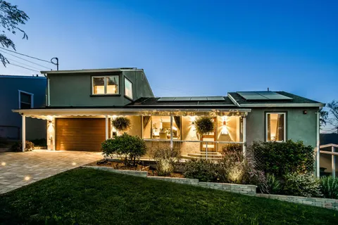 $2,588,000 | 716 30th Avenue, San Mateo, CA 94403