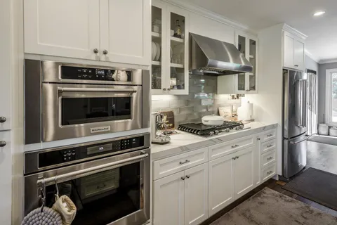 $2,588,000 | 716 30th Avenue, San Mateo, CA 94403