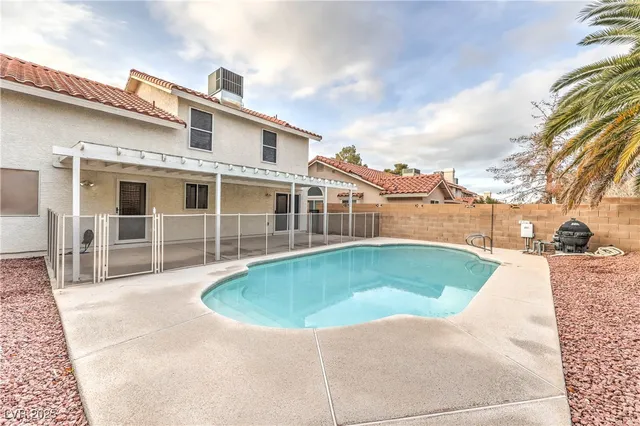 $2,600 | 20 Fantasia Lane, Henderson, NV 89074