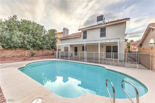 $2,600 | 20 Fantasia Lane, Henderson, NV 89074