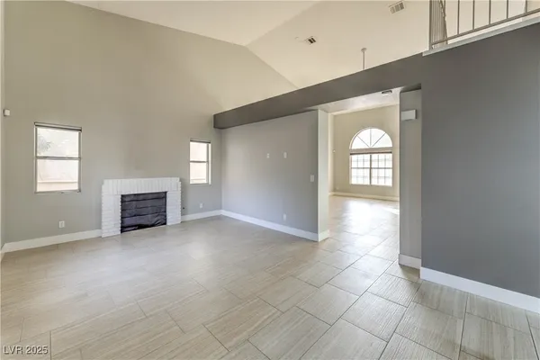 $2,600 | 20 Fantasia Lane, Henderson, NV 89074