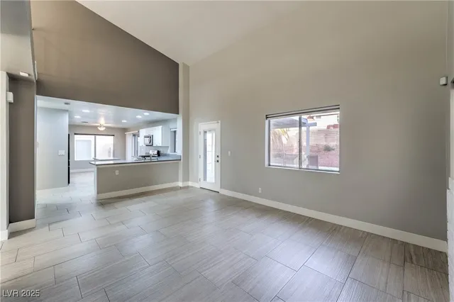 $2,600 | 20 Fantasia Lane, Henderson, NV 89074