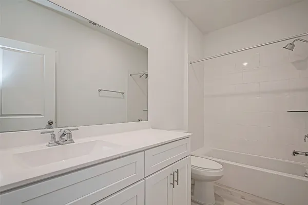 $2,375 | 7138 Glennwick Grv Lane, Richmond, TX 77469