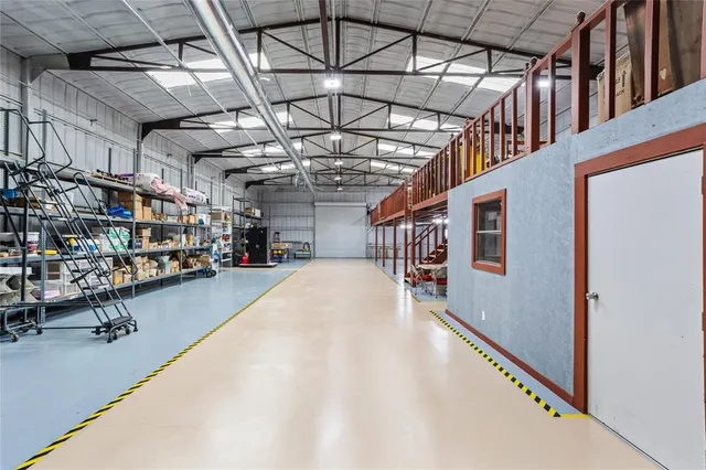 $1,000,000 | 28966 Highway 377, Gordonville, TX 76245