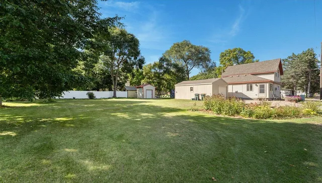 $209,800 | 205 Grant Avenue Southwest, Richmond, MN 56368