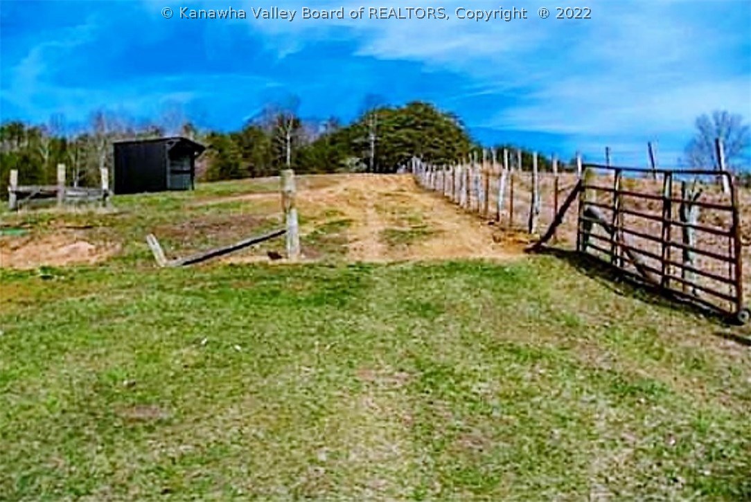 1129 Pigeon Roost Road Kenna, WV 25248 - Photo 27 of 28 Gallery Image 27
