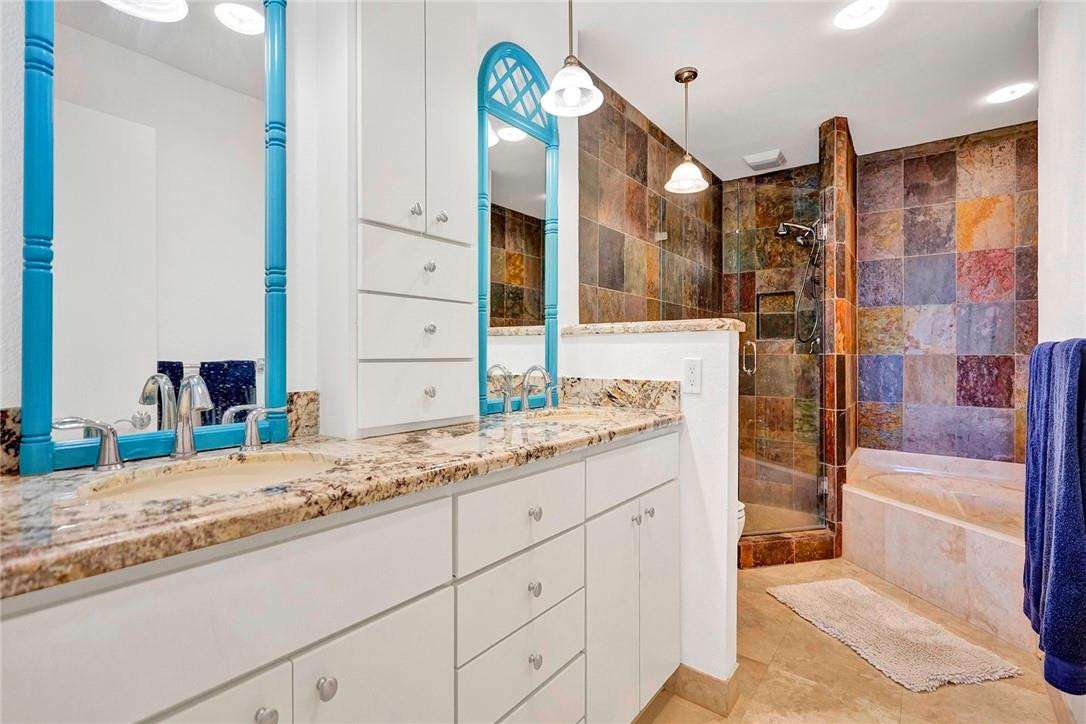 5450 Old Ocean Boulevard, Unit 6 Ocean Ridge, FL 33435 - Photo 19 of 25 Master Bathroom