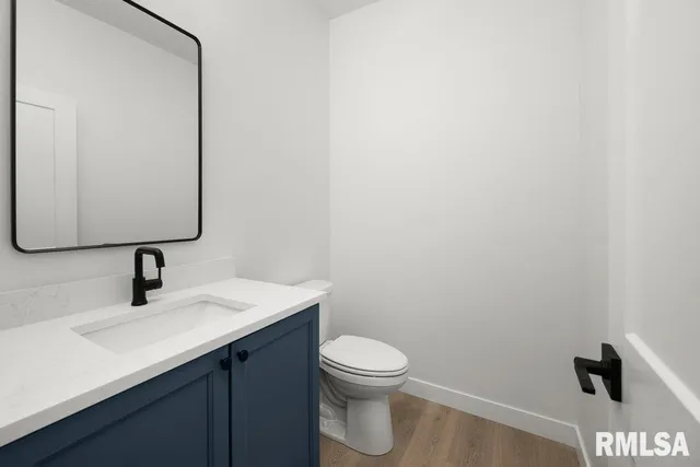 $729,900 | 7123 Alvie Lane, Bettendorf, IA 52722