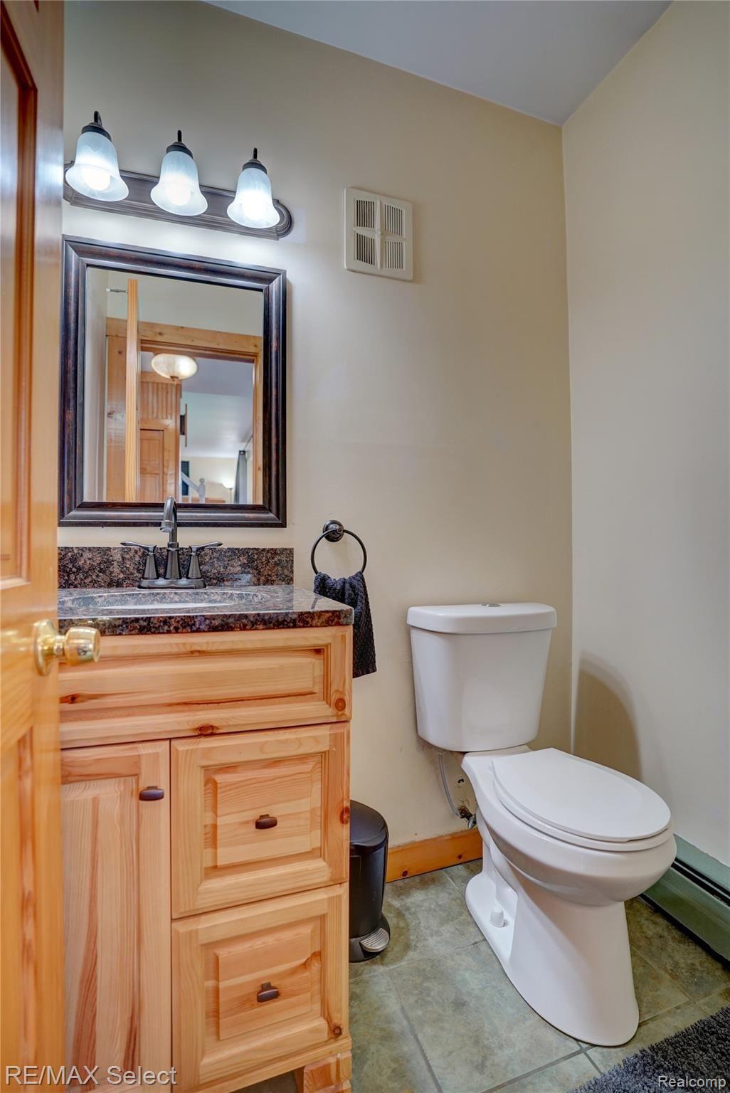 757 Huntington Road Grand Blanc, MI 48439 - Photo 20 of 37 757 Huntington Road 53.jpg