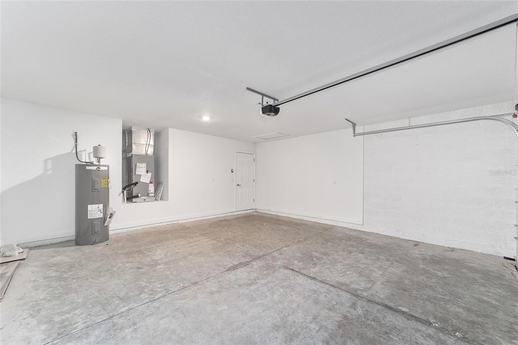 8571 Southwest 131st Place Ocala, FL 34473 - Photo 30 of 32 a view of an empty room