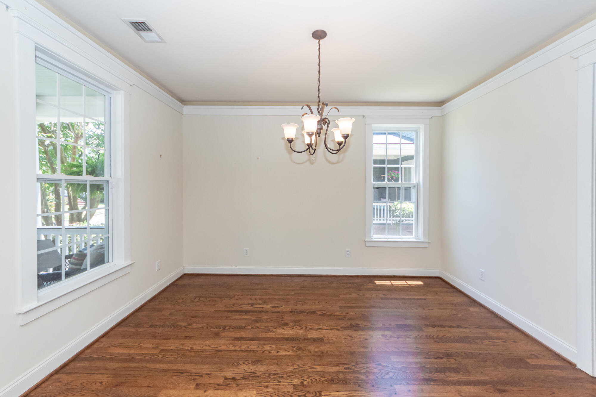 400 Hydrangea Street Summerville, SC 29483 - Photo 6 of 75 Hydrangea Dining Room Staged
