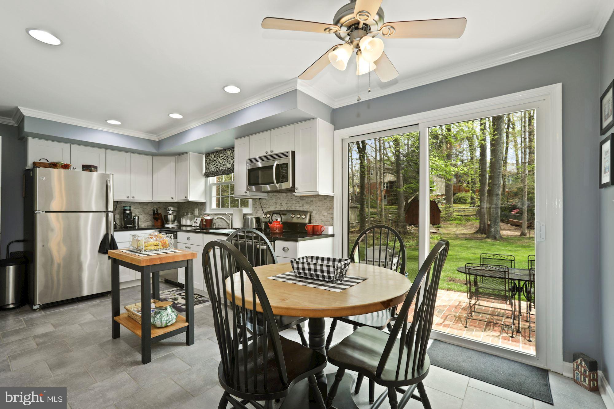6905 Spur Road Springfield, VA 22153 - Photo 13 of 28