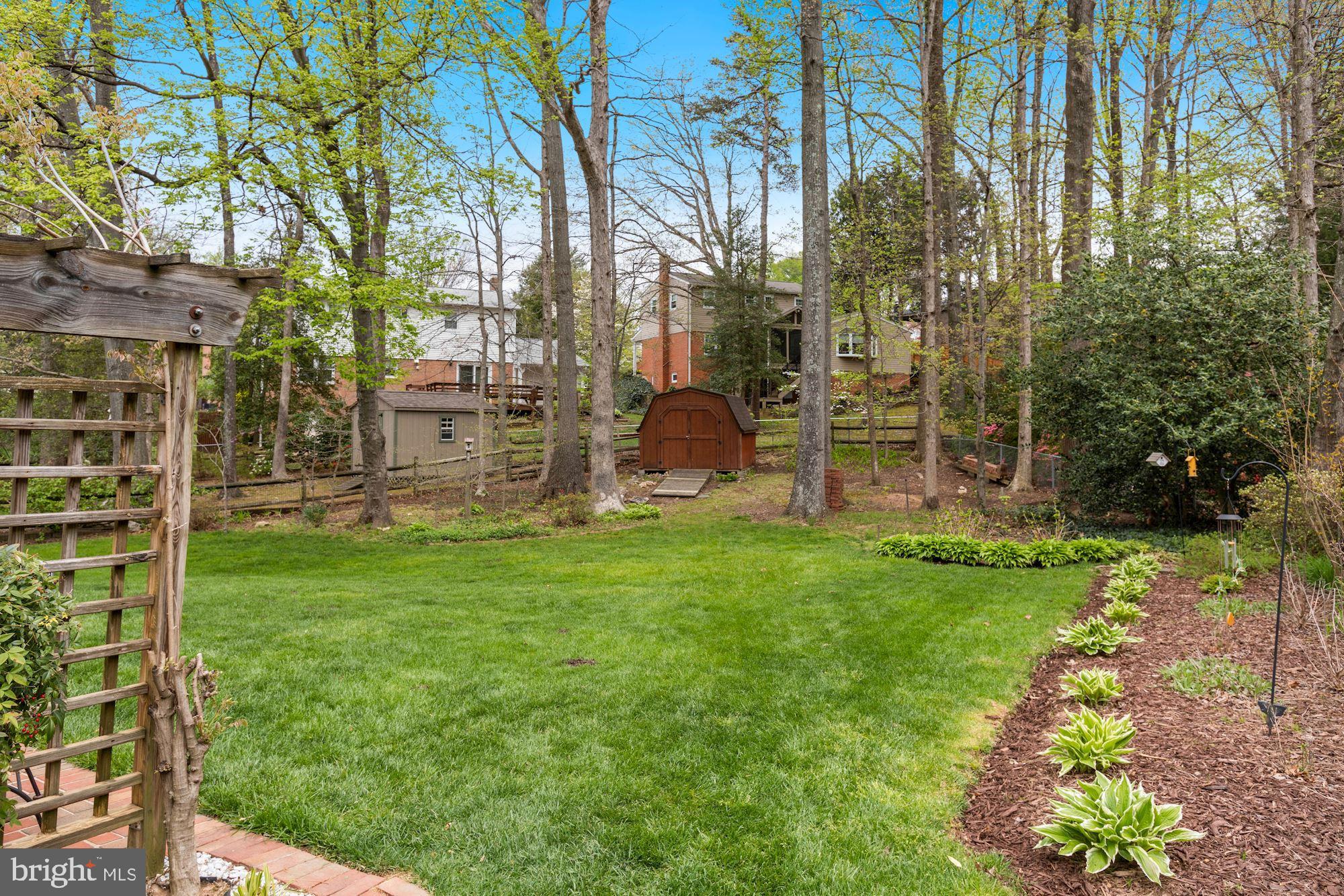 6905 Spur Road Springfield, VA 22153 - Photo 25 of 28