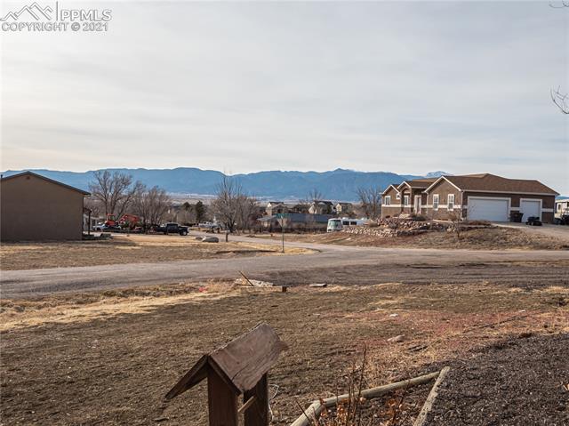 10705 Falling Star Road Fountain, CO 80817 - Photo 7 of 34