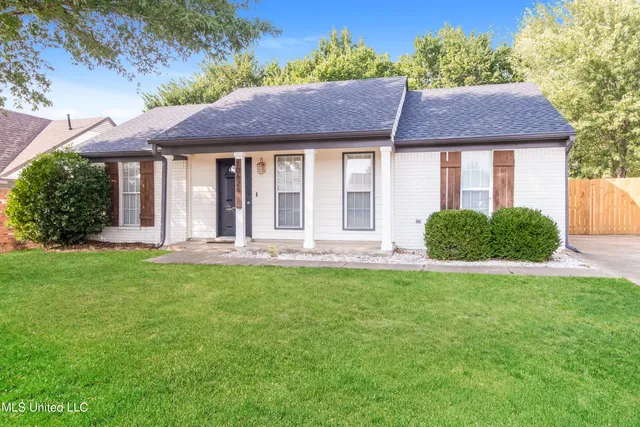 $1,715 | 10626 Oak Leaf Drive, Olive Branch, MS 38654