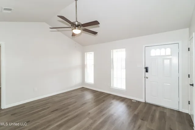 $1,715 | 10626 Oak Leaf Drive, Olive Branch, MS 38654