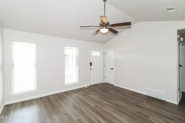 $1,715 | 10626 Oak Leaf Drive, Olive Branch, MS 38654