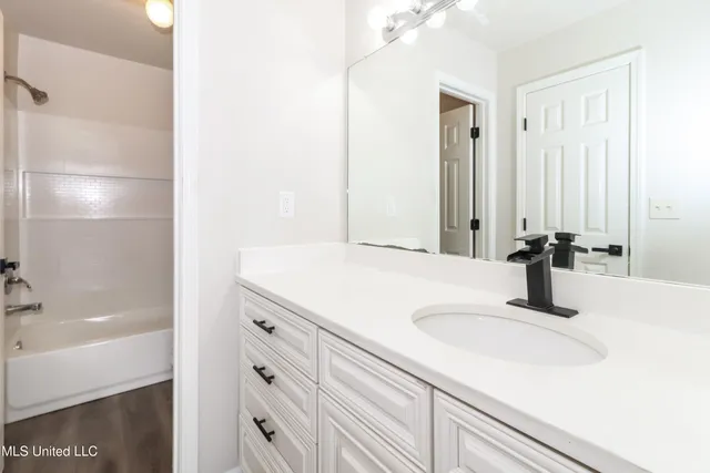 $1,715 | 10626 Oak Leaf Drive, Olive Branch, MS 38654