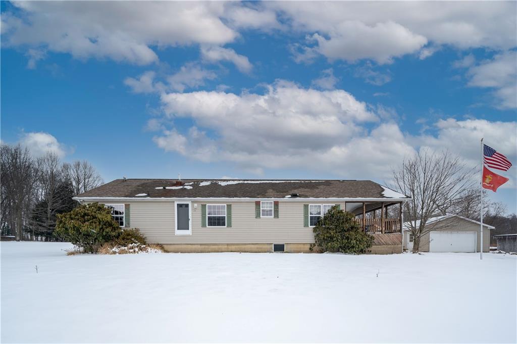 14 Nutt Road Grove City, PA 16127 - Photo 3 of 25