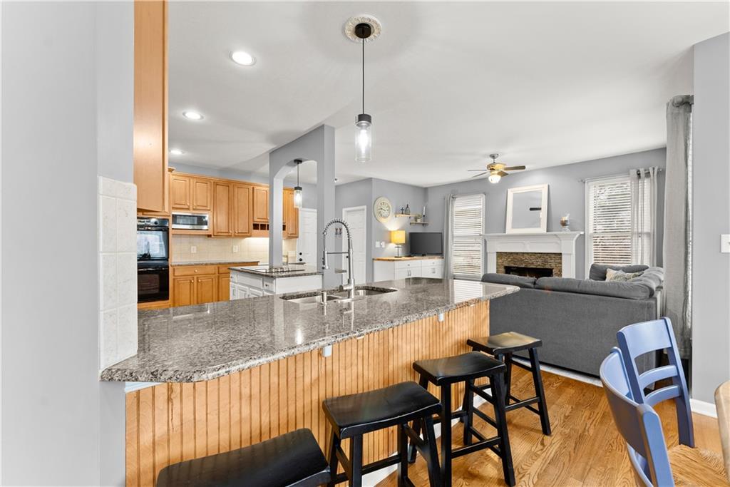 1070 Coleridge Way Suwanee, GA 30024 - Photo 19 of 98