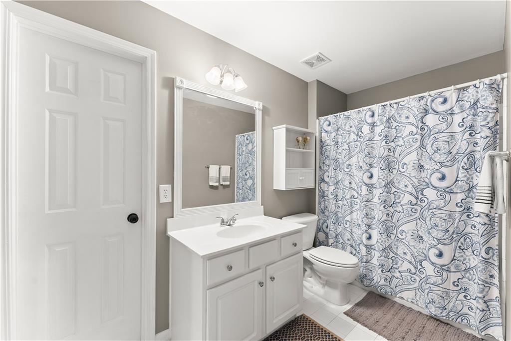 1070 Coleridge Way Suwanee, GA 30024 - Photo 34 of 98