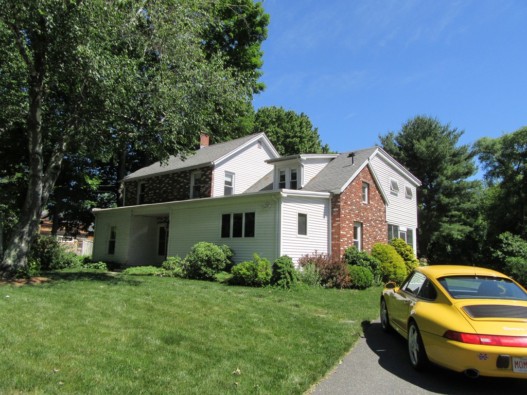 543 Riverside Drive Northampton, MA 01062 - Photo 1 of 29