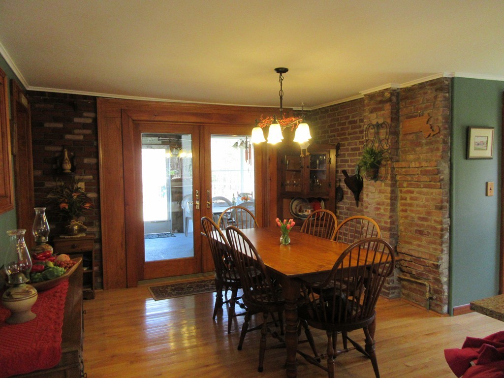 543 Riverside Drive Northampton, MA 01062 - Photo 10 of 29