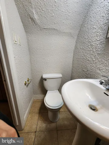 $750 | 4522 Springfield Avenue, Unit 1F, Philadelphia, PA 19143