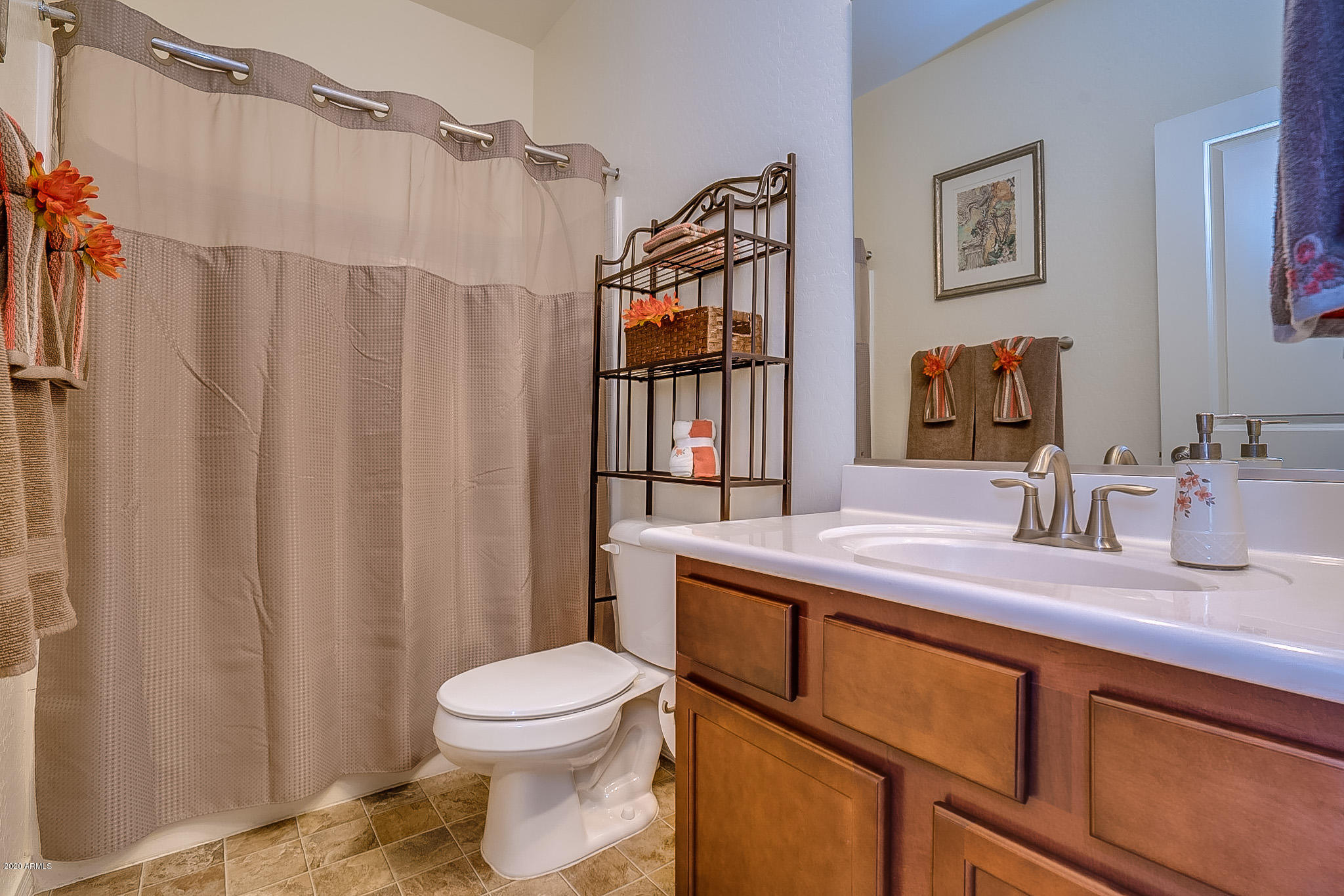 753 East Harwell Road Phoenix, AZ 85042 - Photo 3 of 31 Harwell - 22