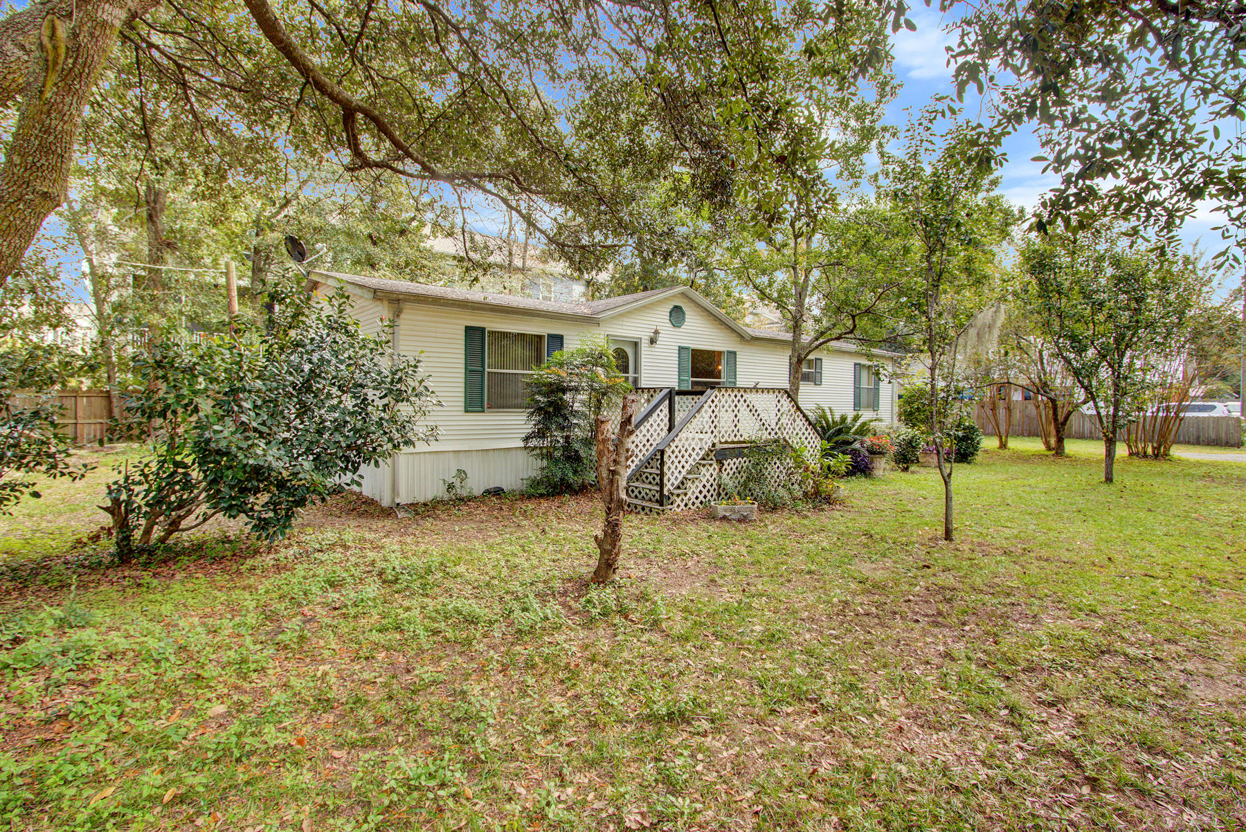 1236 White Flat Road Mount Pleasant, SC 29464 - Photo 2 of 26 1236 White Flat, Mount Pleasant SC (1)