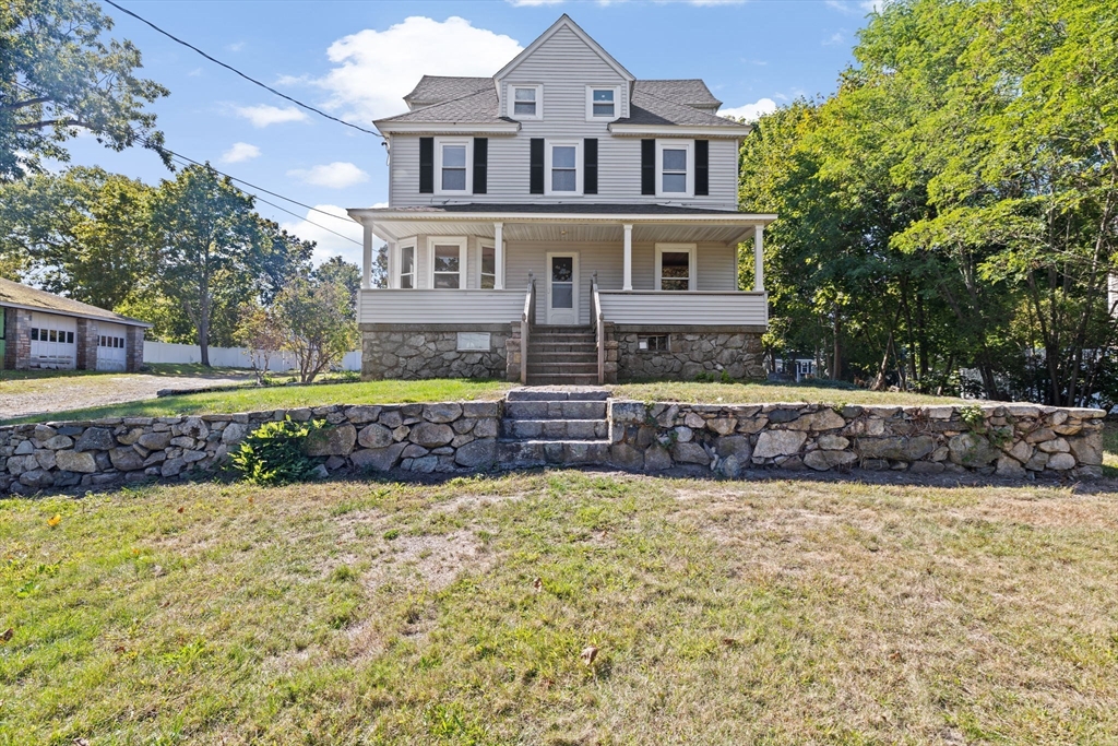 114 Hull Street Hingham, MA 02043 - Photo 1 of 27