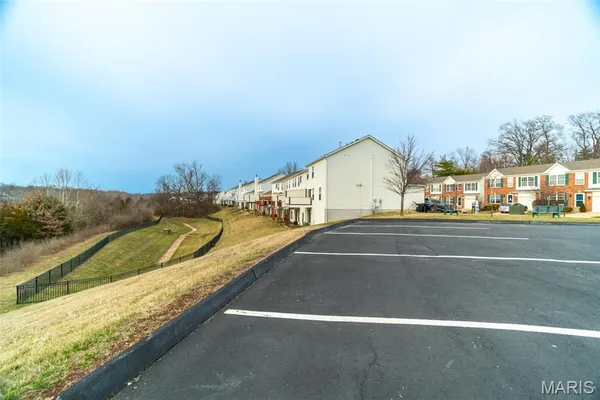 $304,900 | 3558 Pearson Pointe Court, St. Louis, MO 63129