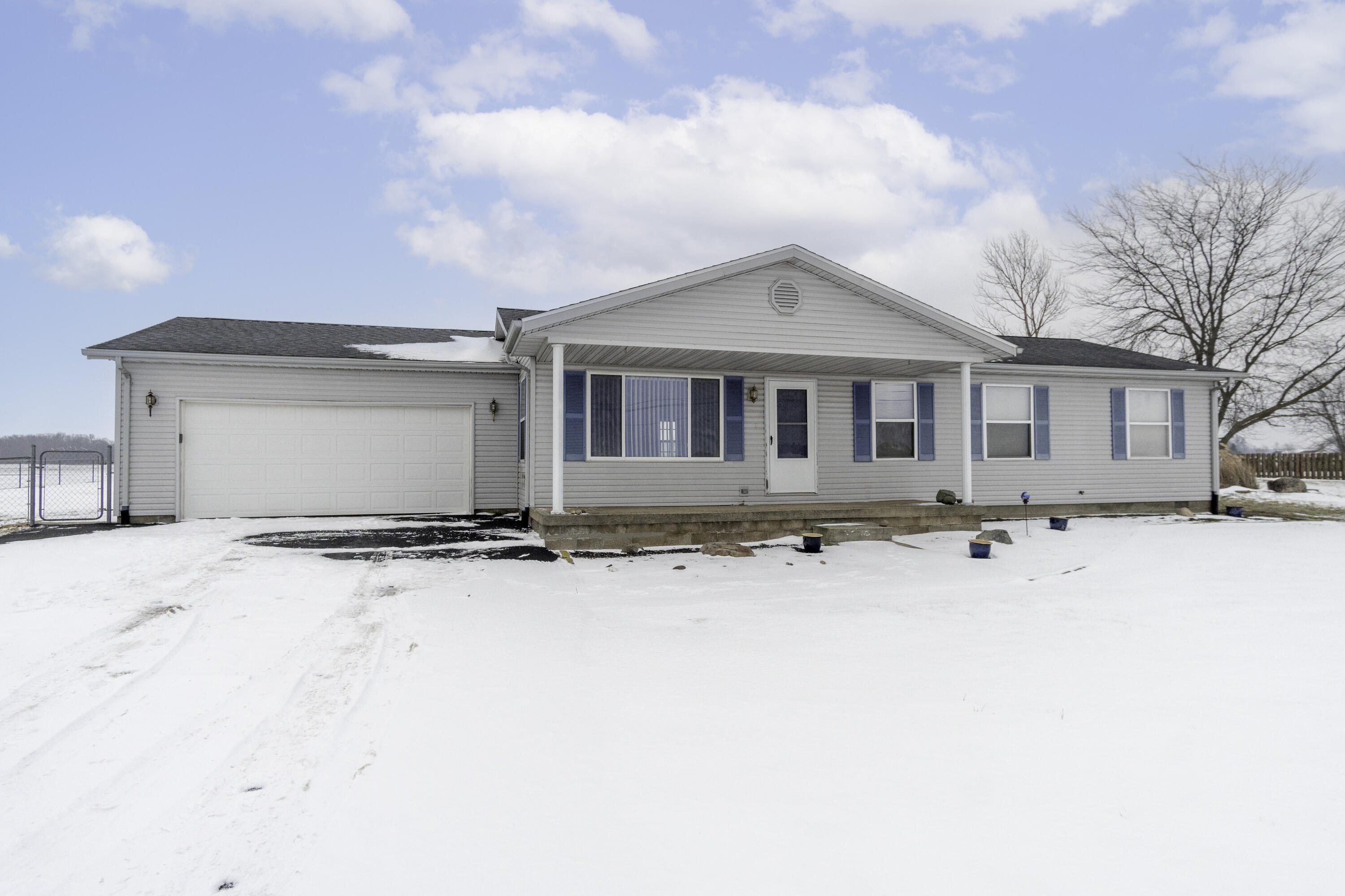 12790 Lochard Road Anna, OH 45302 - Photo 3 of 37