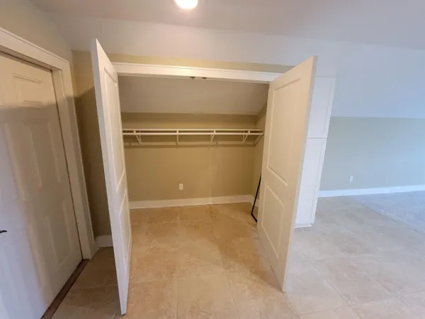 $1,300 | 3060 Dickinson Drive, Tallahassee, FL 32311