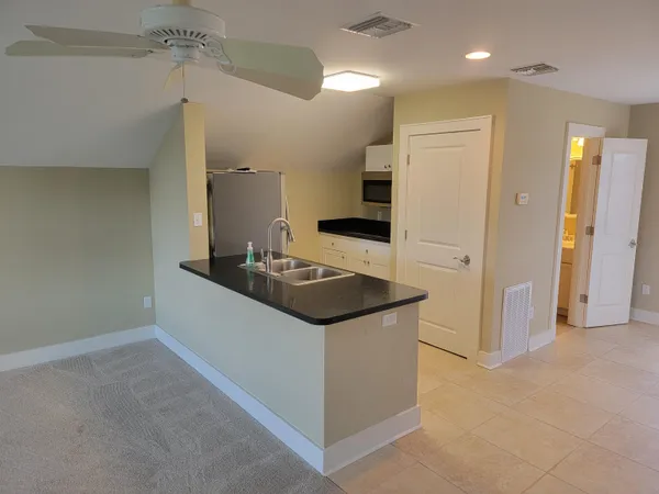 $1,300 | 3060 Dickinson Drive, Tallahassee, FL 32311