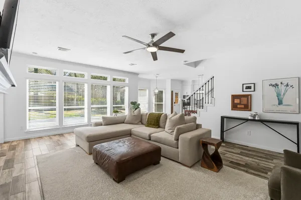$755,000 | 134 Quiet Oak Circle, The Woodlands, TX 77381