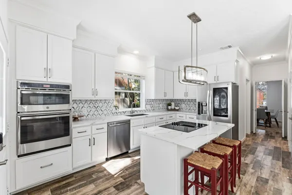 $755,000 | 134 Quiet Oak Circle, The Woodlands, TX 77381