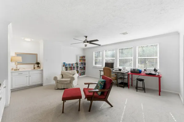 $755,000 | 134 Quiet Oak Circle, The Woodlands, TX 77381
