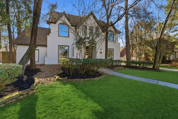 $755,000 | 134 Quiet Oak Circle, The Woodlands, TX 77381